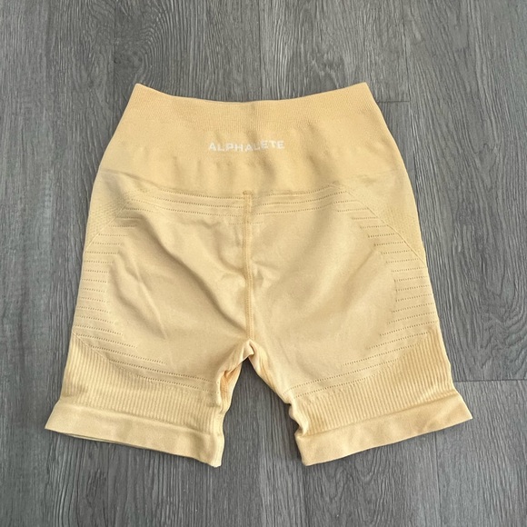 Alphalete Shorts - Picture 4 of 5